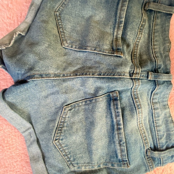 HIGH RISE JEANS SHORT - Picture 4 of 9